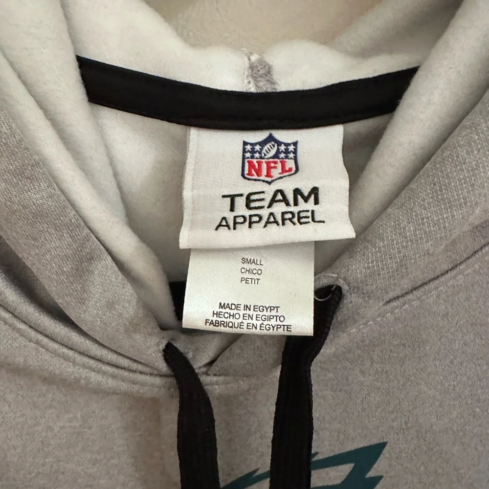 NWT - NFL Eagles Gray short sleeve light weight Hoodie - size S - Picture 3 of 6